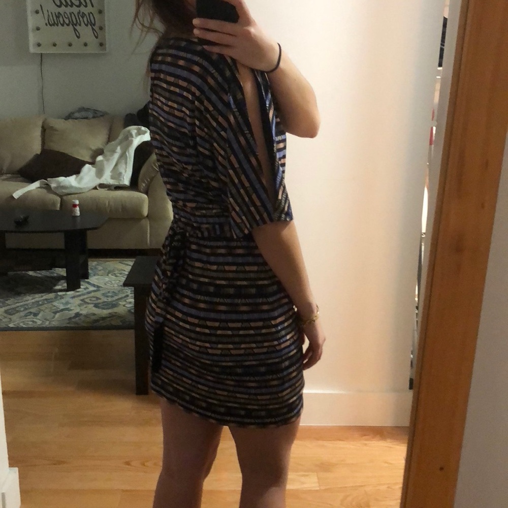 JESSICA SIMPSON WRAP DRESS - Picture 4 of 5